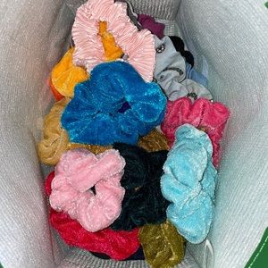 Bag of scrunches